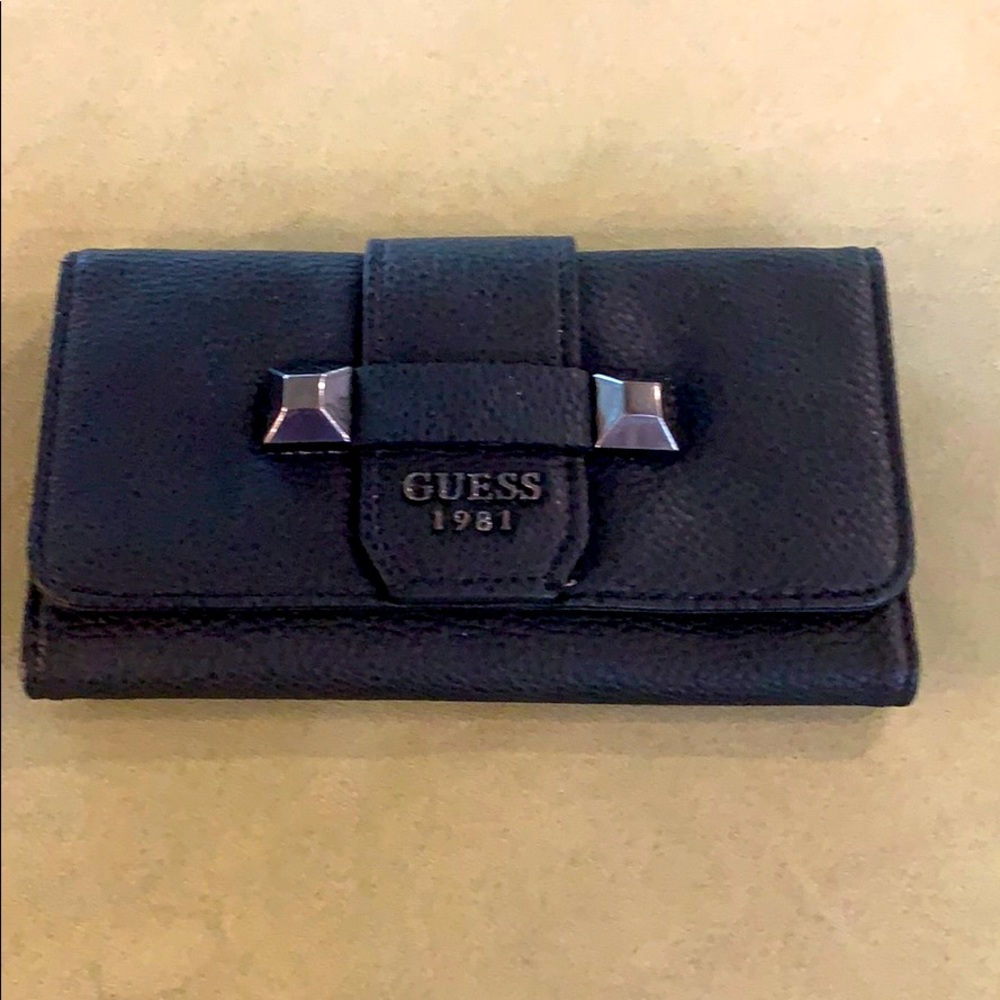 Guess black wallet